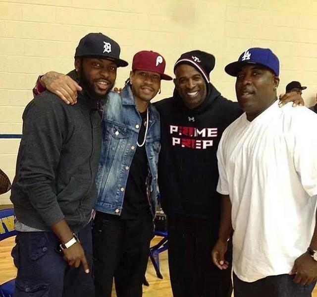 中场前插至 中场前插至