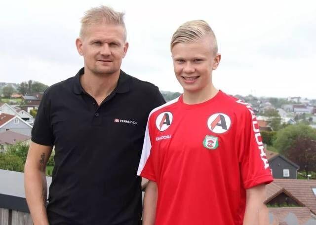 拉力器后踢 拉力器后踢